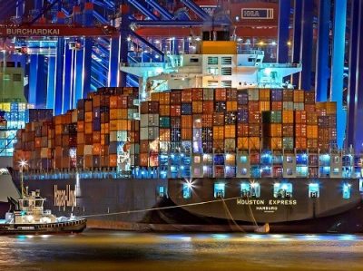 How to Prevent Moisture in Sea Containers